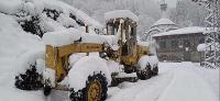 Doğu Karadeniz'de 305 yerleşim yerinin yolu kardan kapalı